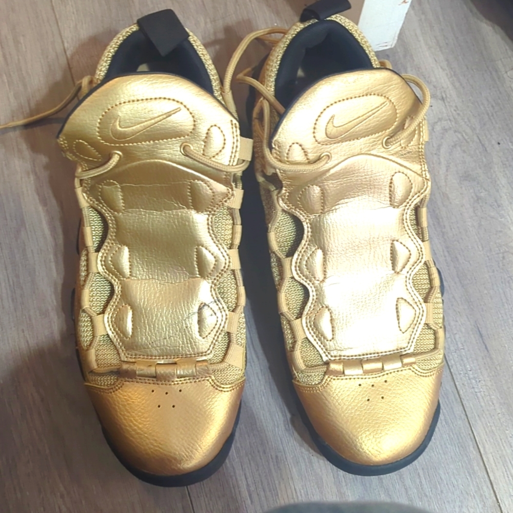 Nike air money’s Size 10b worn only once